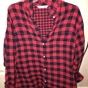 Women’s button up top